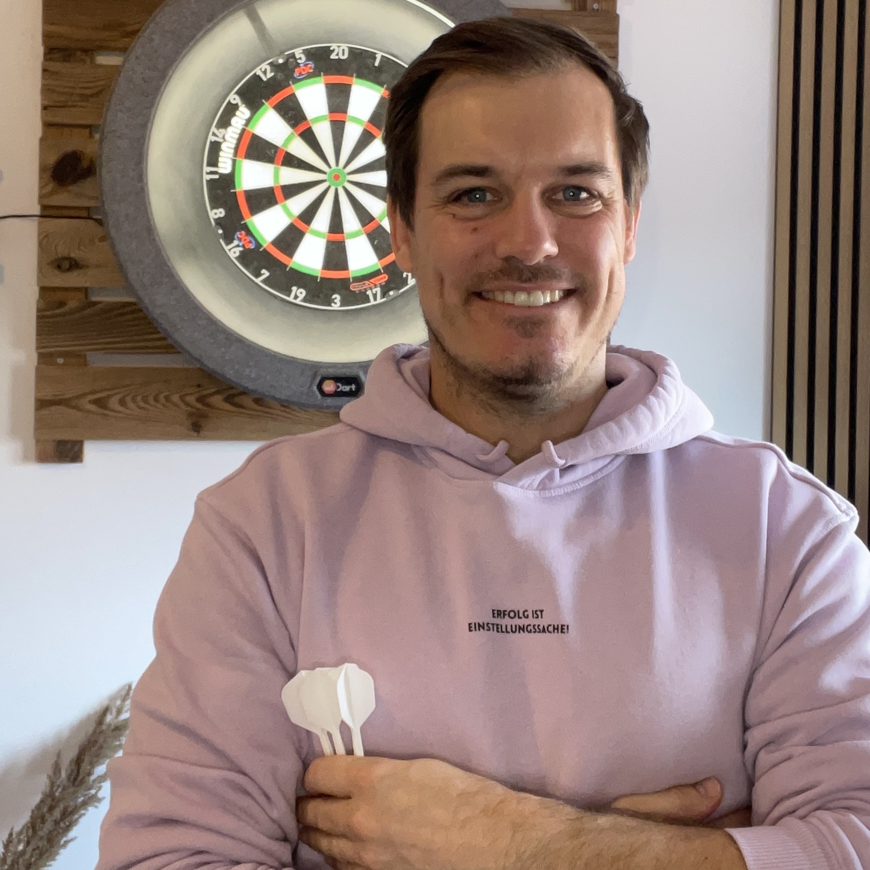 Johannes Darts 1-1736x1736.jpg