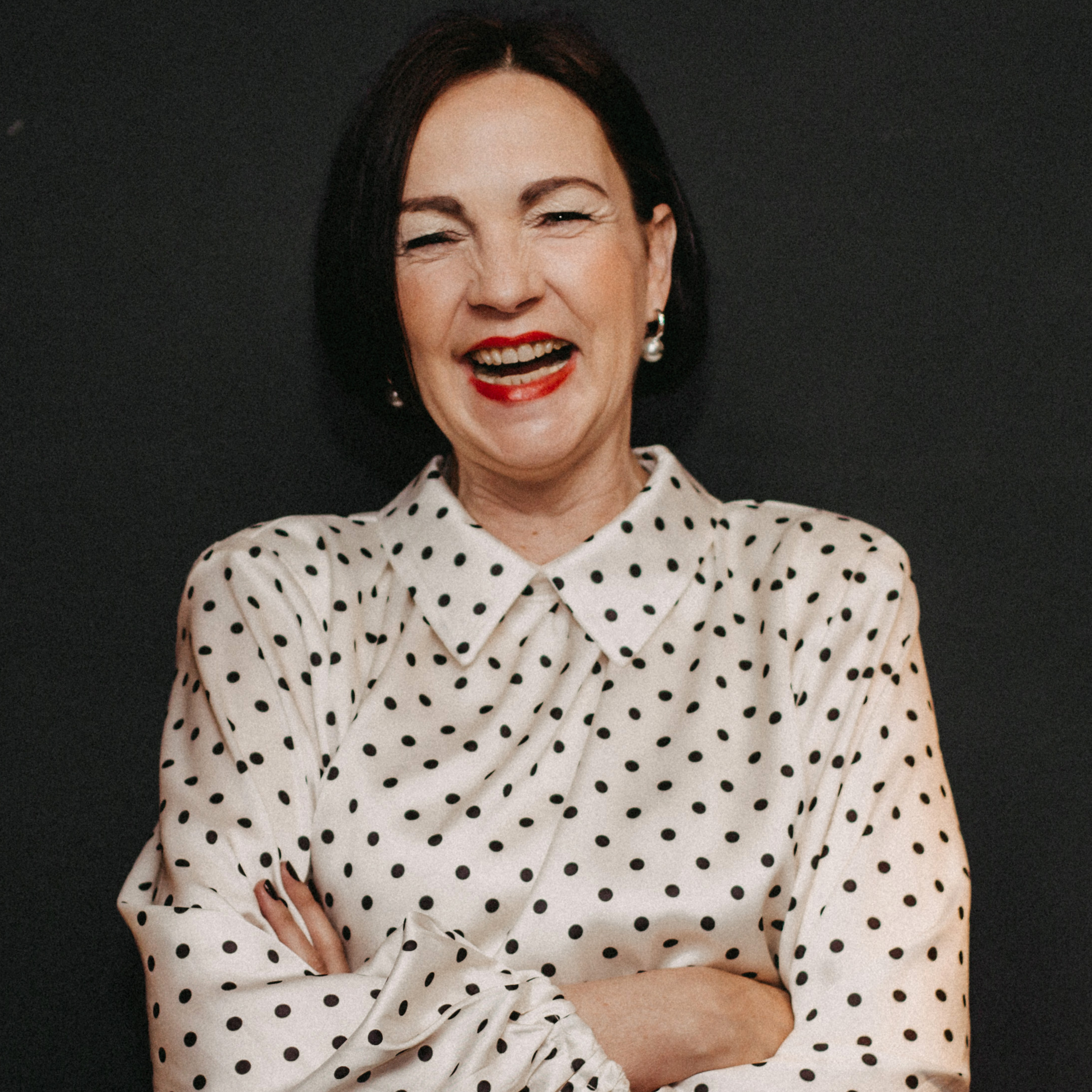 Annette_Breuer-16-2194x2194.jpg
