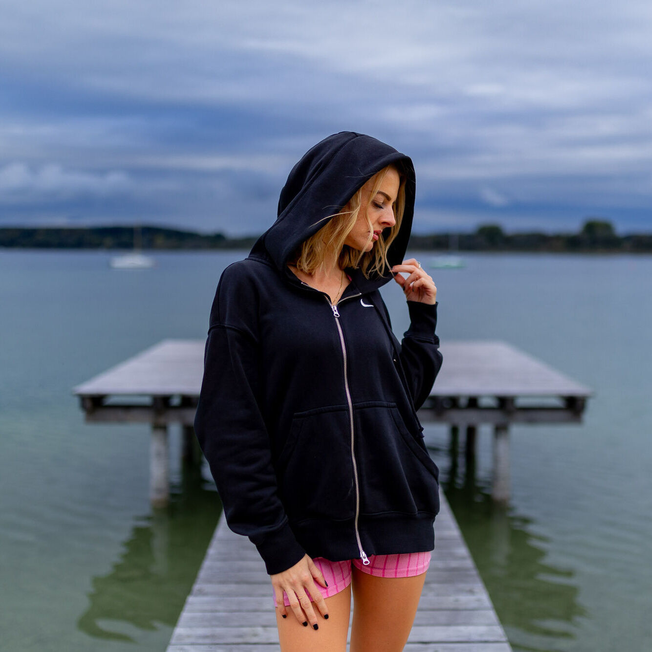 elli-fotoshooting-muenchen-ammersee-fotograf-matthias-butz20231021-16-32-11-4K8A2314-1334x1334.jpg