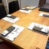 Tisch mit Seminarunterlagen