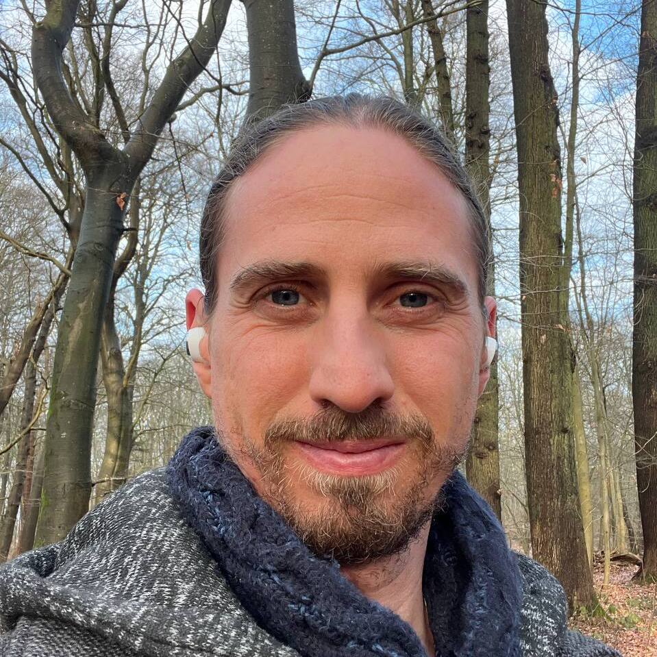 René neu-959x959.jpeg